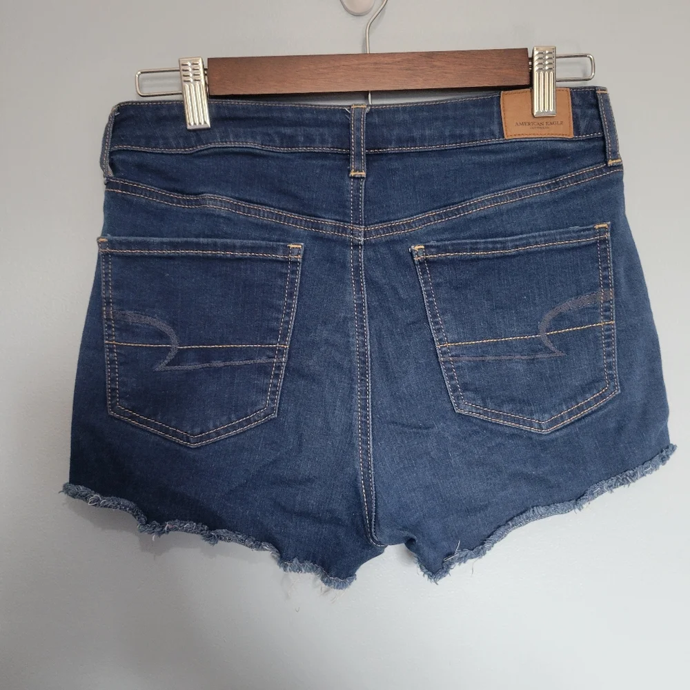 American Eagle Outfitters‎ Super Hi Rise Shortie Raw Hem Jean Shorts Womens Sz 4